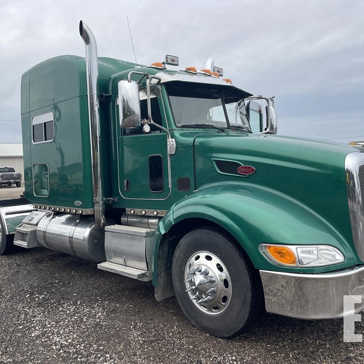 2009 PETERBILT 386