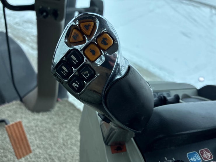 case-ih-magnum-190-image-82