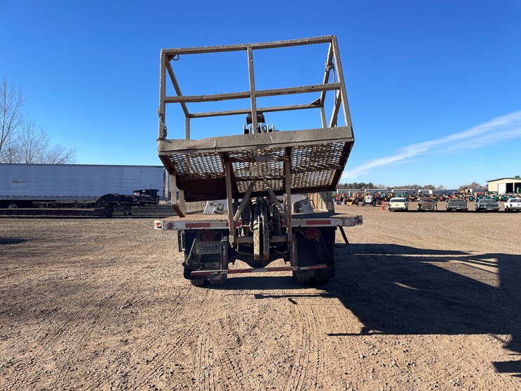 #1140-•-1995-chevrolet-kodiak-boom-truck-has-mn-title)-image-4