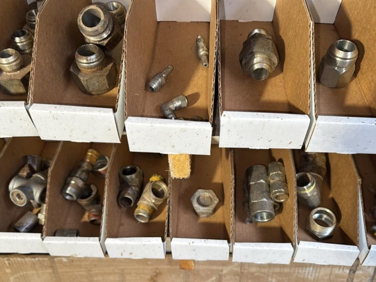 #179-•-hydraulic-fittings-image-8