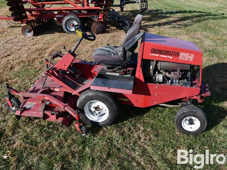 toro-groundsmaster-325d-image-8