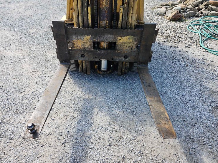 cat-lp-forklift-image-11