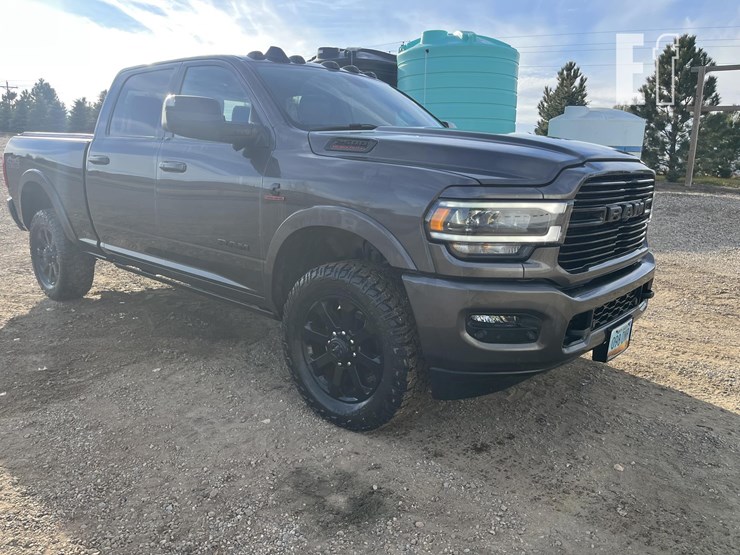 ram-2500-laramie-image-1