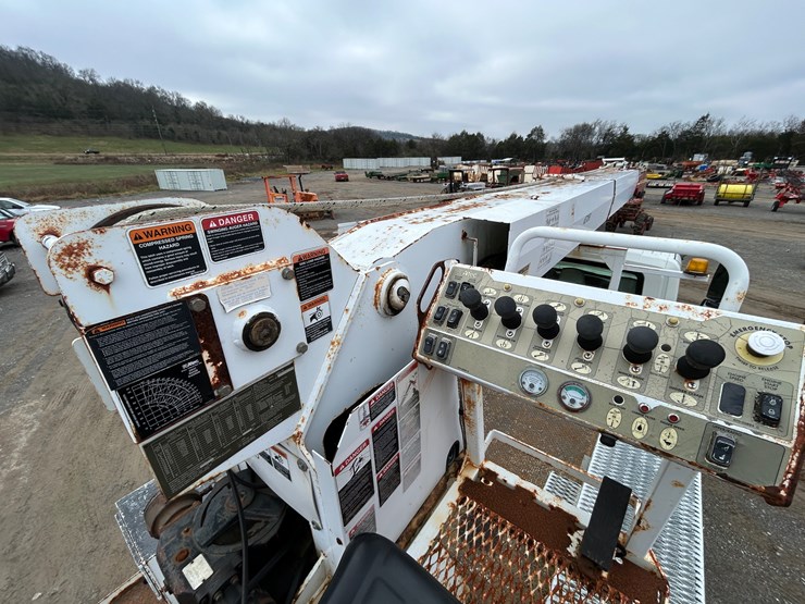 international-durastar-4300-image-12