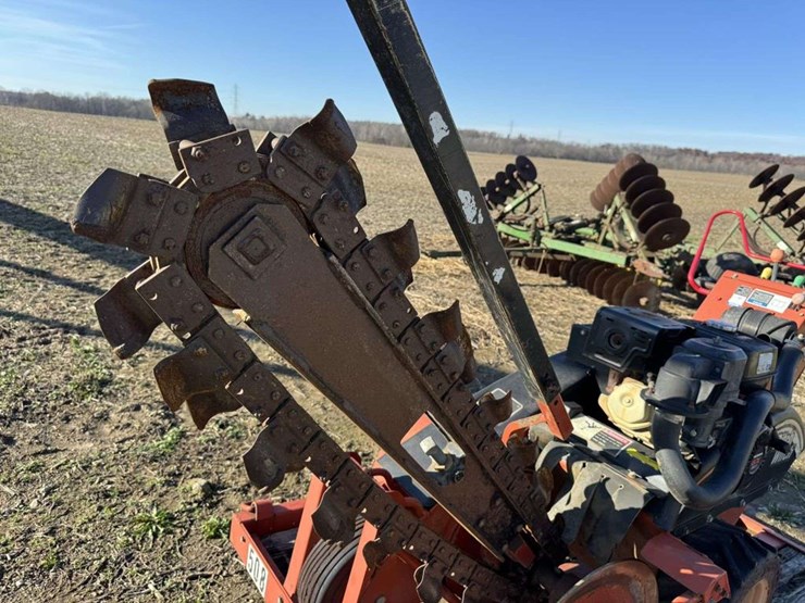 ditch-witch-1330-image-7