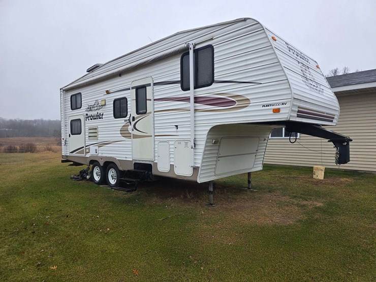 2004-prowler-fleetwood-5th-wheel-rv,-model-255-bhs,-12’-slide-out,-newer-19’-awning,-1-queen-front-b-image-62