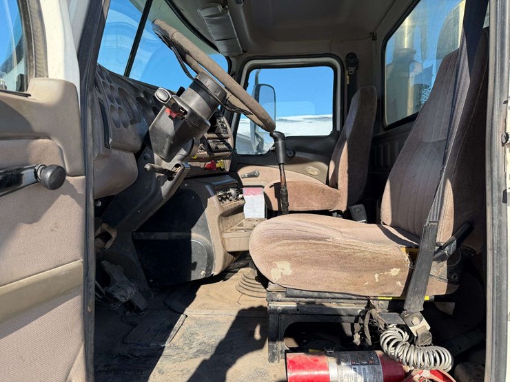 2006-mack-chn613-image-23