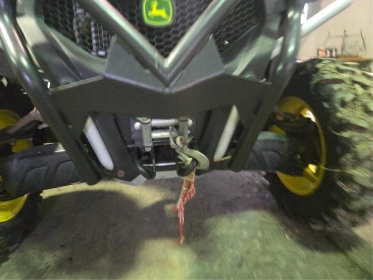 2012-john-deere-gator-image-12