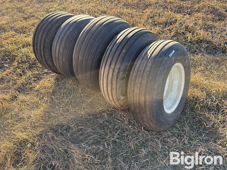 11l-15-mounted-&-unmounted-tires-image-3