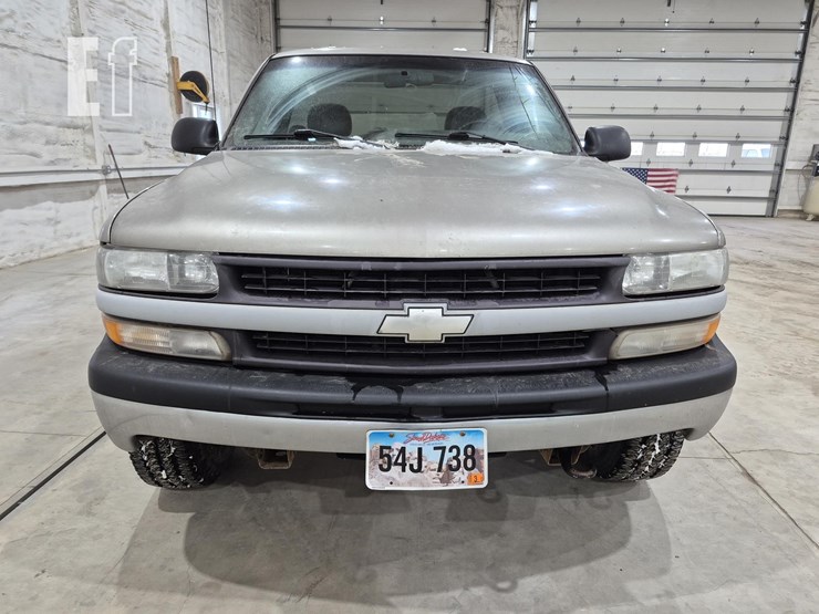 2000-chevrolet-silverado-2500-image-11