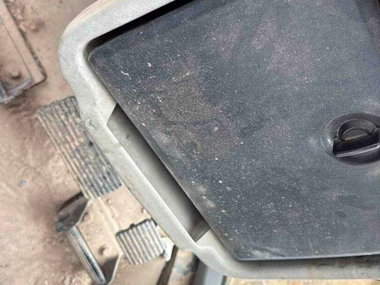 caterpillar-d6t-lgp-image-4