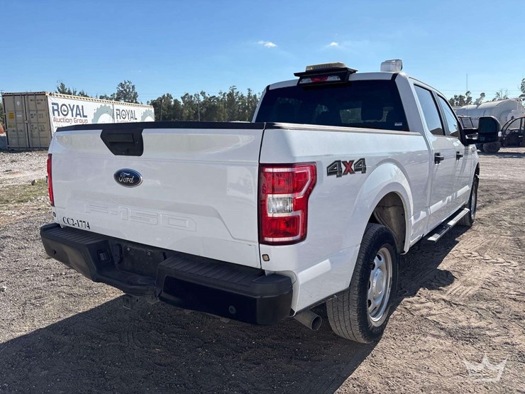 2018-ford-f-150-4x4-crew-cab-pickup-truck-image-3