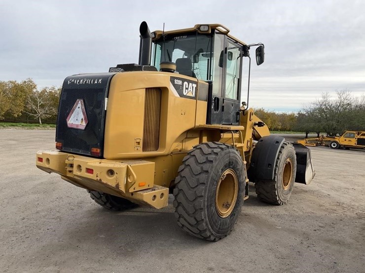 caterpillar-928h-image-6