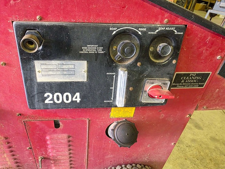 r+d-fountain-industries-co-hot-water-pressure-washer,-220v-with-cord,-hose-and-wand,-up-to-180-degre-image-5