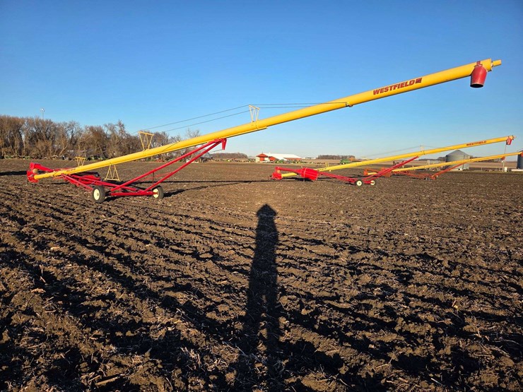 westfield-10”-x-83’-auger-with-swing-hopper,-16”-tires,-works-good,-used-fall-of-‘25-image-17
