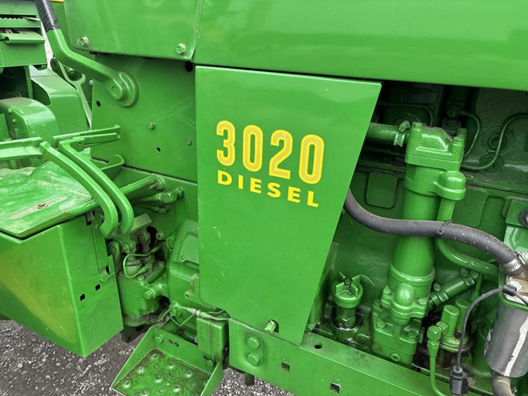 john-deere-3020d-image-15