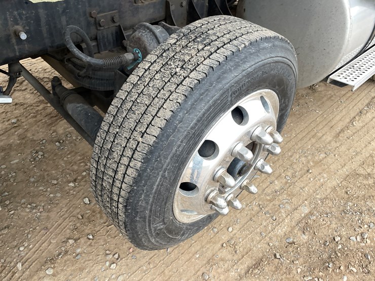 #1130-•-2005-international-5500i-6x4-dump-truck-(has-mn-title)-image-40