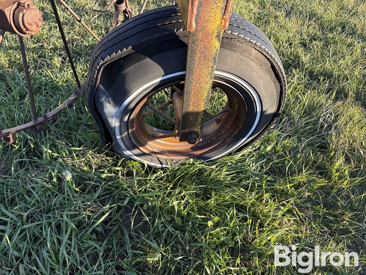 merrill-take-5-wheel-side-delivery-rake-image-13