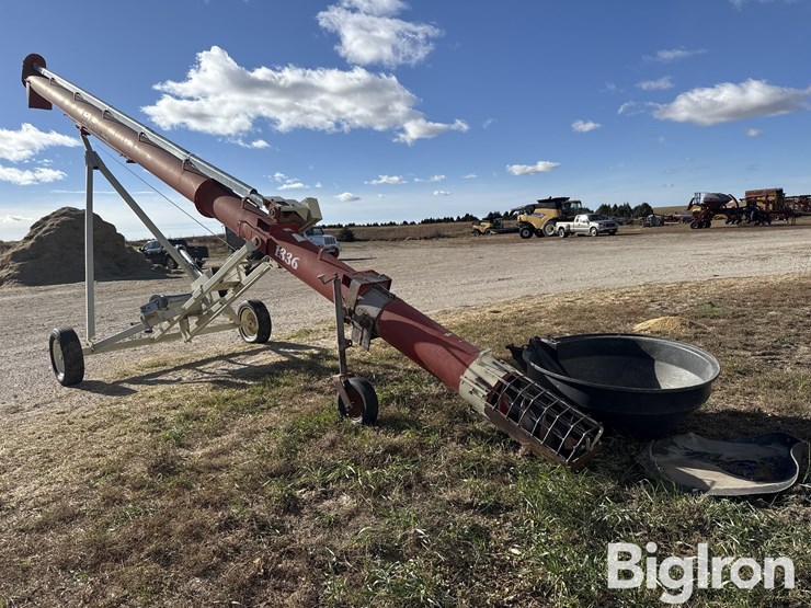 buhler-farm-king-1336-image-7