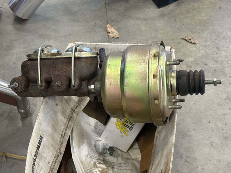 7”-power-booster-for-brakes,-never-used-with-a-proportioning-valve-image-3