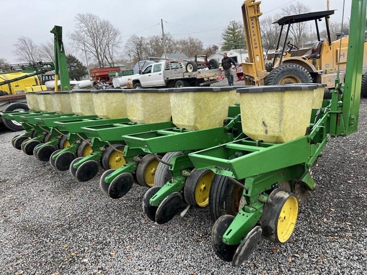 john-deere-7000-image-8