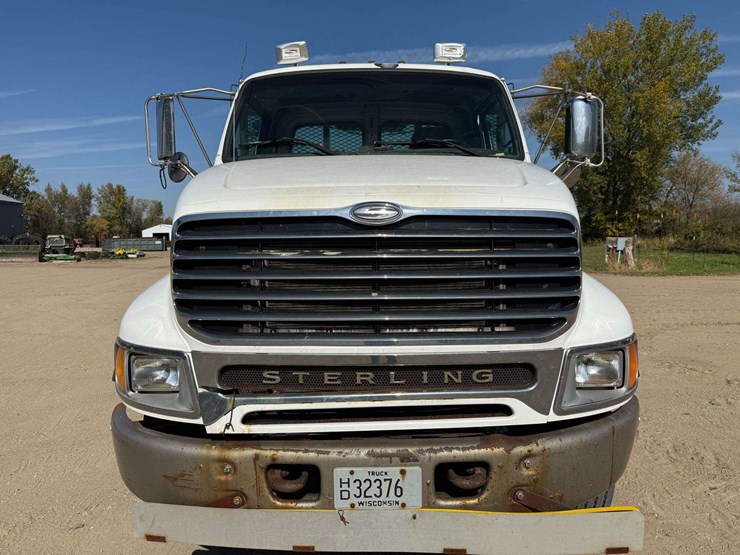 2006-sterling-rollback-truck,-101"x27'-bed,-winch,-automatic-transmission,-388k-miles,-11r22.5-tires-image-52