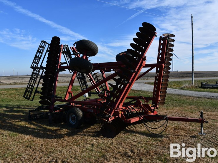 case-ih-3950-image-3