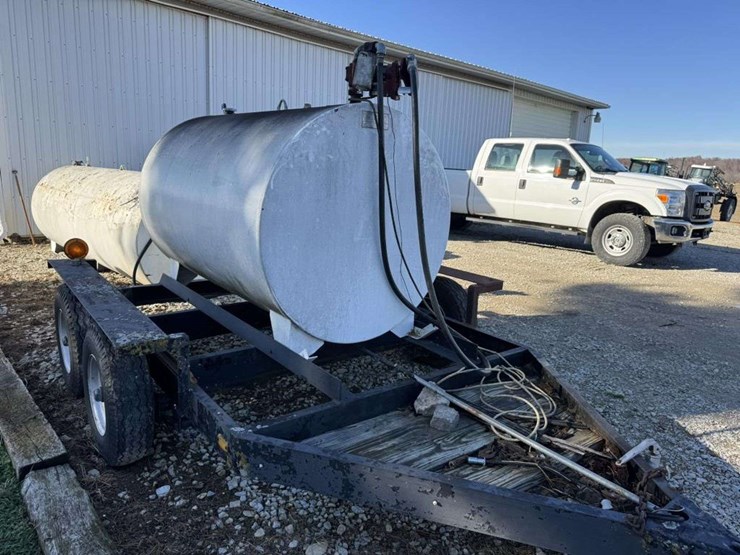 fuel-tank-on-trailer-image-4