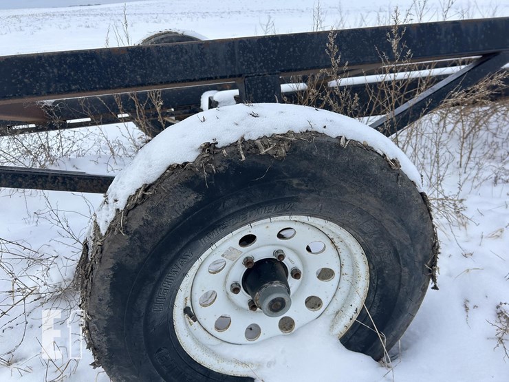 30ft-header-trailer-image-8