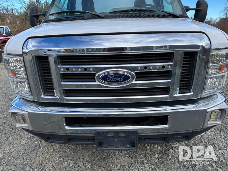 ford-e450-image-15