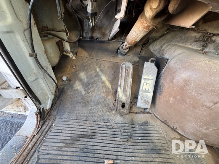 1981-new-leader-l2020-image-69