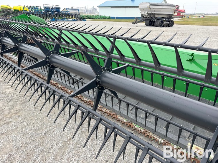 2016-john-deere-645fd-image-8