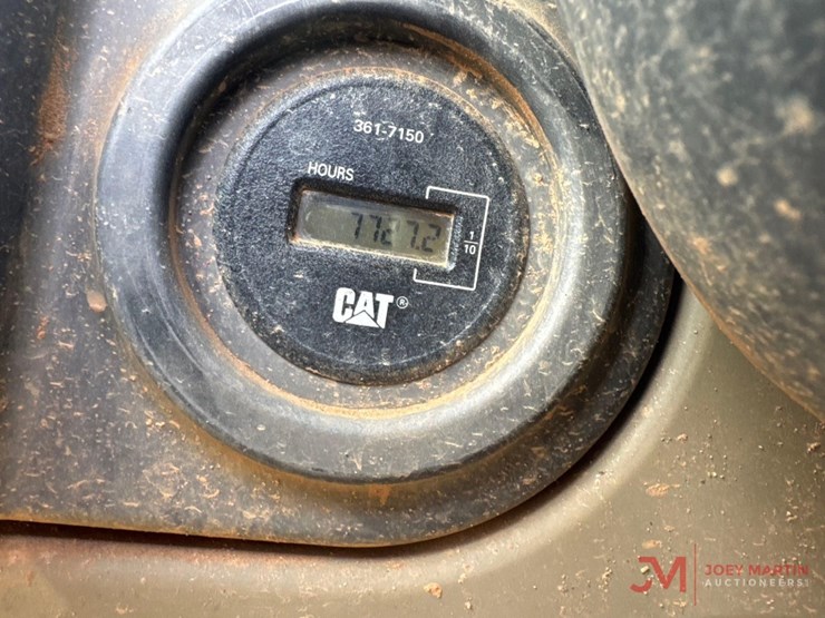 caterpillar-307d-image-21