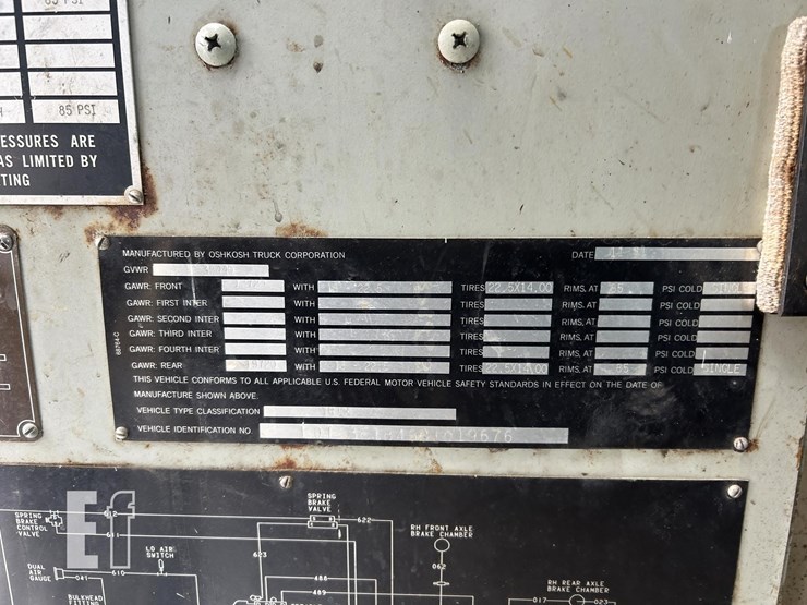 1981-oshkosh-green-snow-blower-image-70