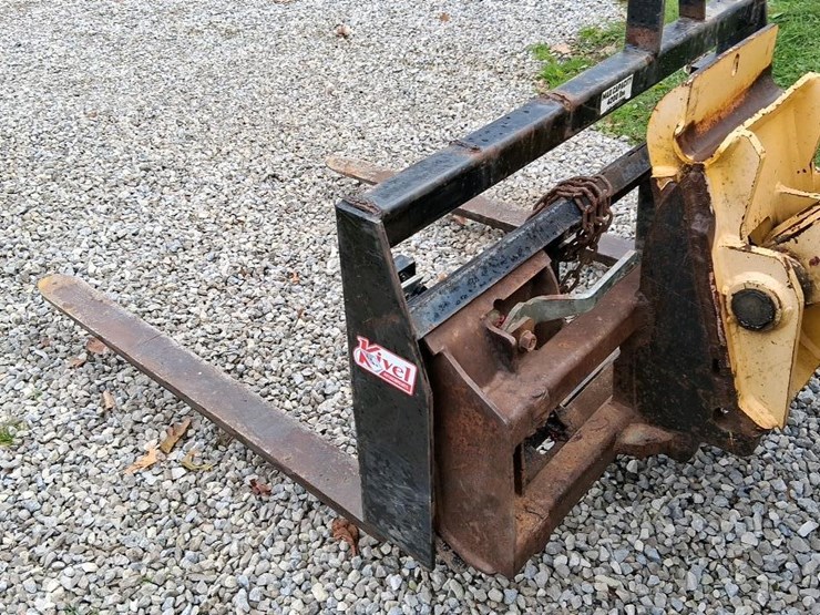 #1301-•-gel-rs5-19-telehandler-image-24