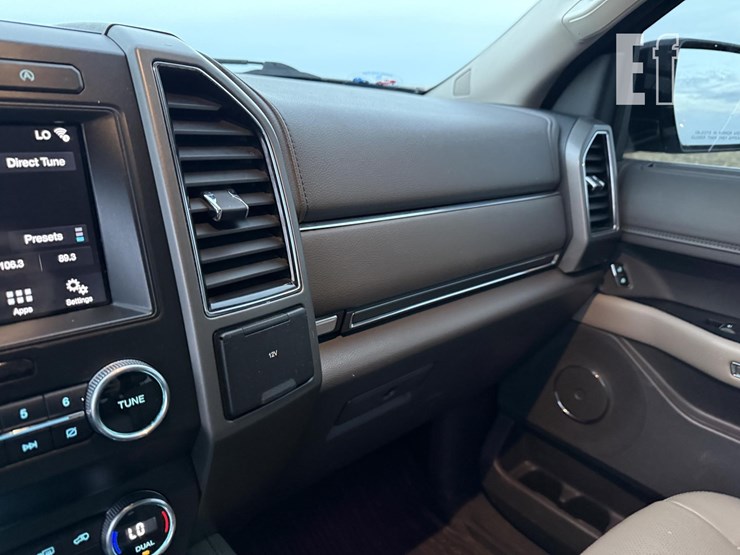 2019-ford-expedition-xlt-image-30