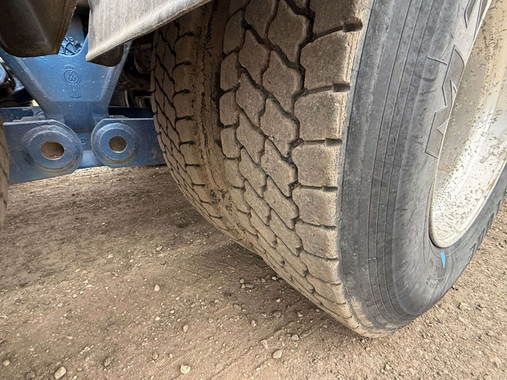 2016-kenworth-t880-image-24