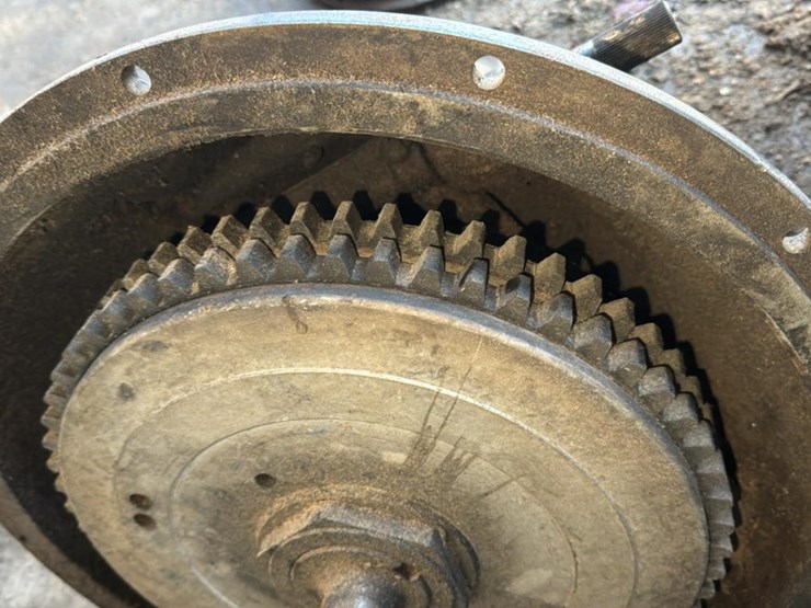 #166-•-clutches-image-9