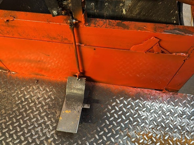 #108-•-chop-saw-image-8