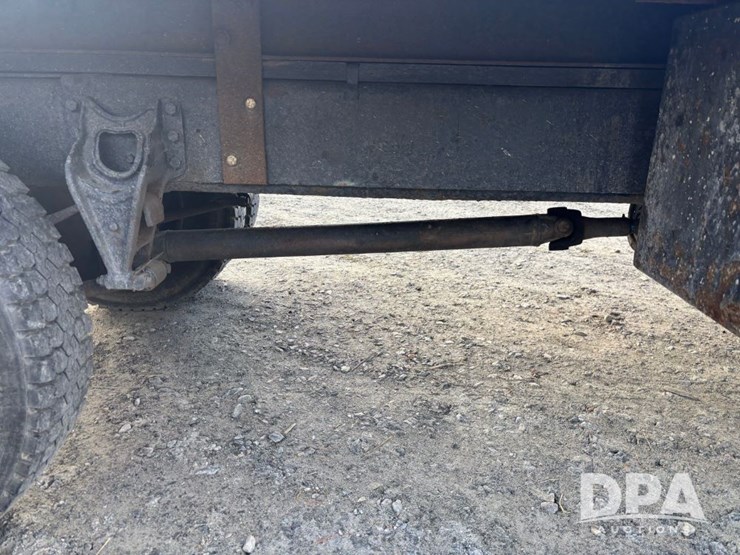 international-4700-image-47