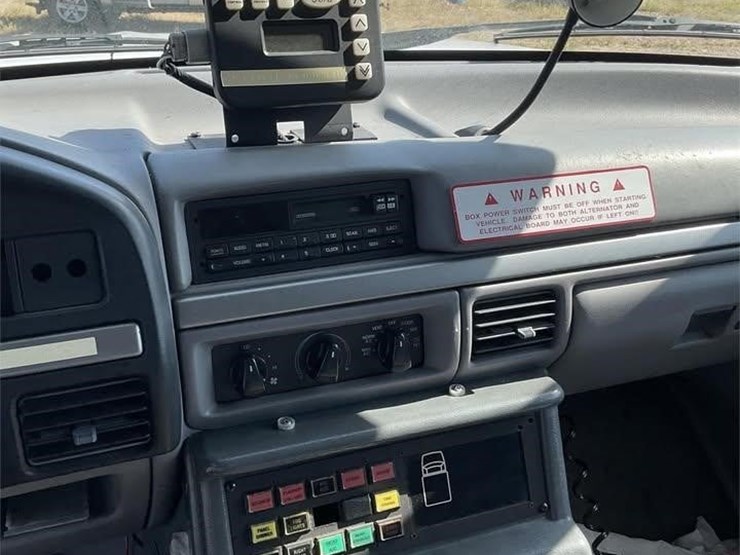 1995-ford-f350-image-6