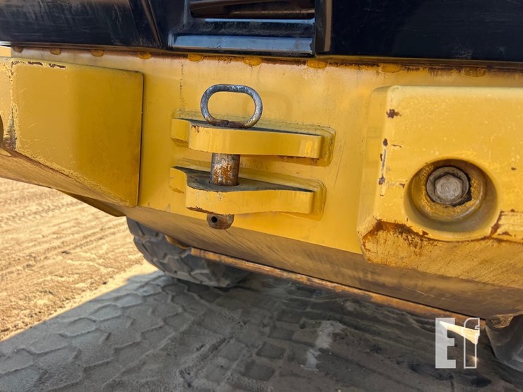 2021-caterpillar-926m-image-19