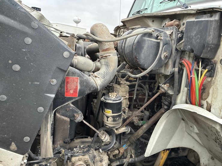 case-ih-8100-image-66