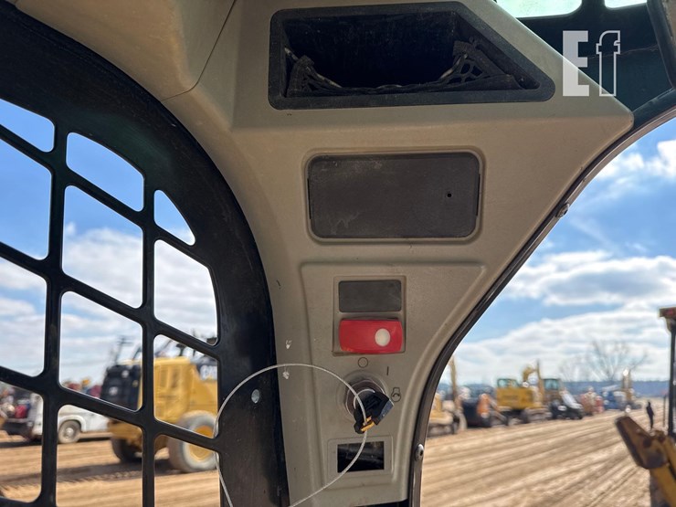 2019-caterpillar-289d-image-30