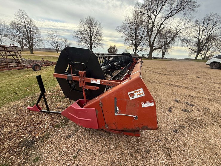 international-820-image-4