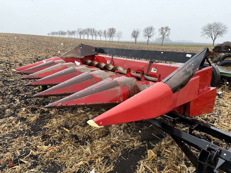 case-ih-1063-image-1