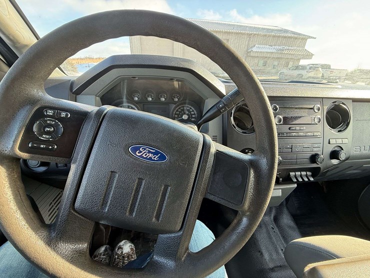 2012-ford-f550-image-30