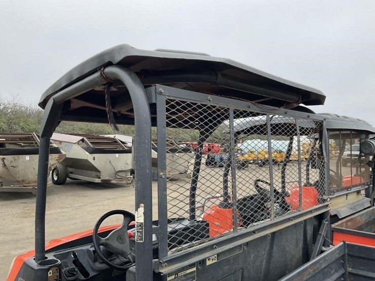 kubota-rtv900-image-15