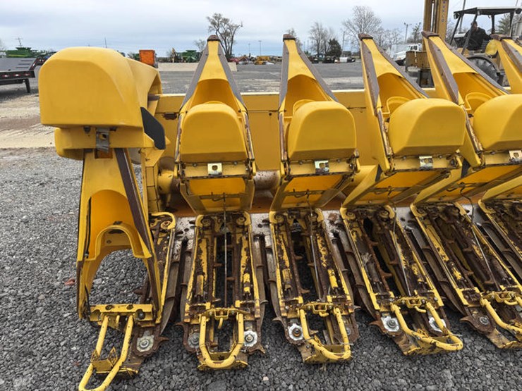 #111760-•-1999-nh-996c-#614214-image-12