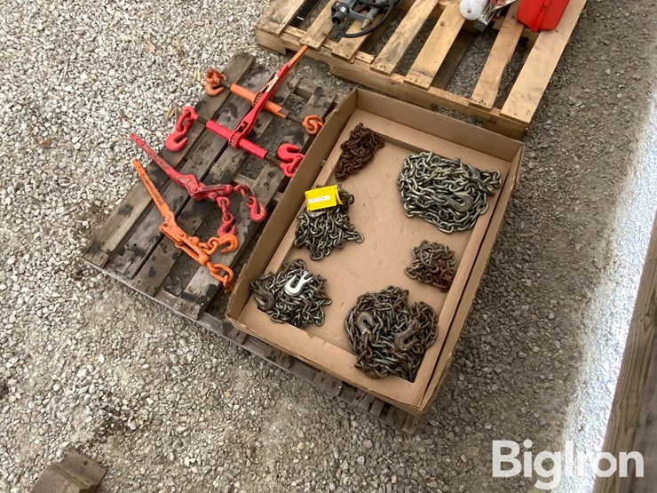pallet-of-binders-&-chain-image-7